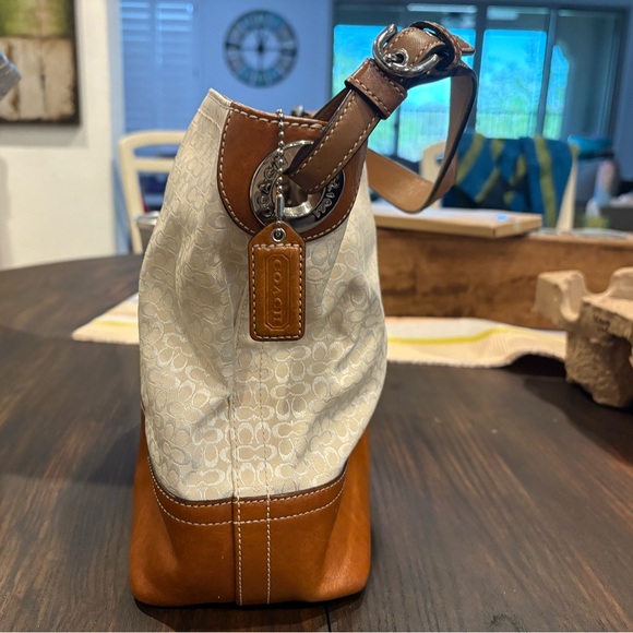 Coach purse - Picture 5 of 7